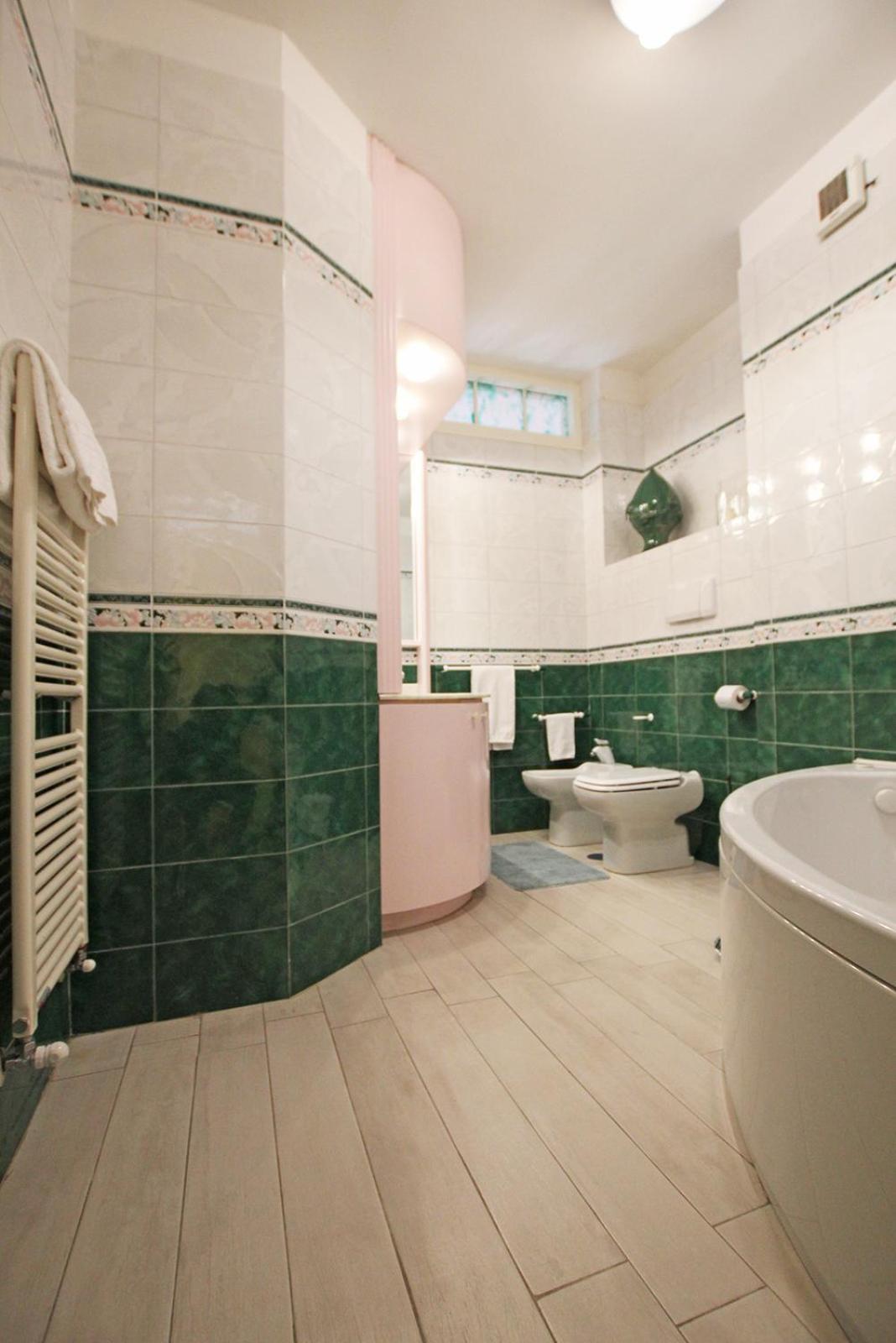 Casa Garruba Central Station Бари Экстерьер фото